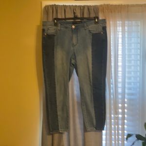 Women’s two tone capri jeans-size 18